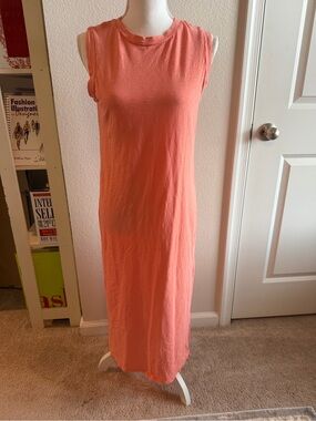 Universal Threads Sleeveless Coral Maxi Dress - Classic Tank Style